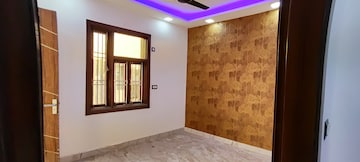 Room in 3 BHK Builder Floor at Dwarka Mor – for Sale