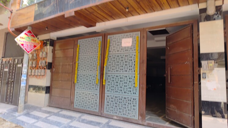 Exterior View, dwarka mor 3 Bedroom 80 Sq.Yd. Builder Floor In Dwarka Mor Delhi 8640716