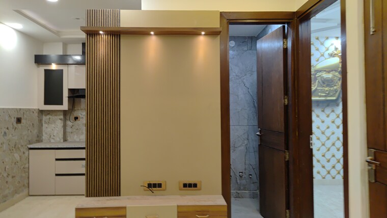 undefined, dwarka mor 3 Bedroom 80 Sq.Yd. Builder Floor In Dwarka Mor Delhi 8640716