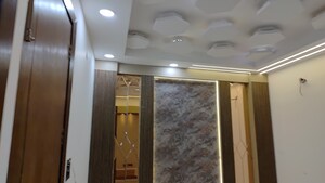 Furnished Amenities in 3 BHK Builder Floor at Dwarka Mor – for Sale