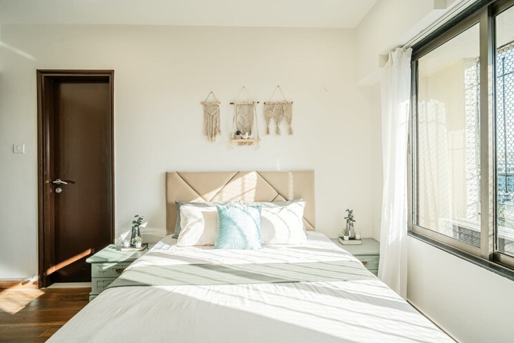 Bedroom, lake-primrose 2 Bedroom 970 Sq.Ft. Apartment In Powai Mumbai 8640725