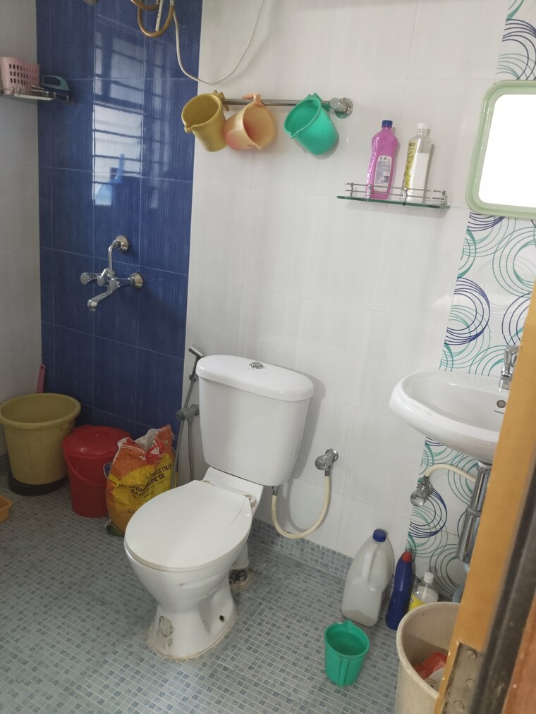 Bathroom, gogol 3 Bedroom 119 Sq.Yd. Apartment In Gogol Goa 8640739