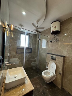 Bathroom in 2.5 BHK Builder Floor at Pundrik Vihar, Pitampura – for Sale