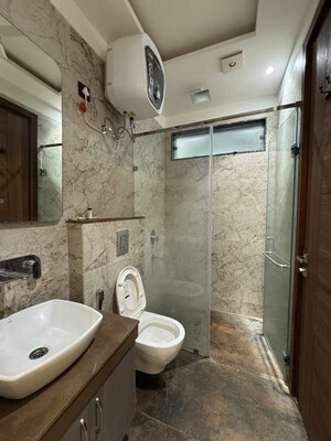 Bathroom in 2.5 BHK Builder Floor at Pundrik Vihar, Pitampura – for Sale