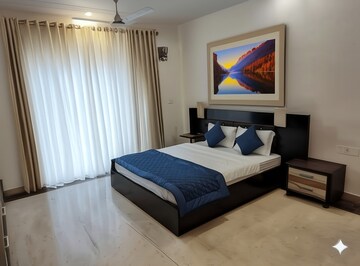 Bedroom in 6+ BHK Villa at JakhaN-Rajpur Road – for Sale