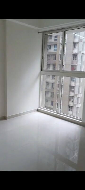 Floor Plan in 2 BHK Apartment at Lodha Amara, Kolshet Road – for Rent
