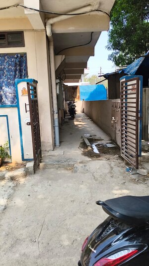 Parking in 2 BHK Independent House at Isnapur – for Sale
