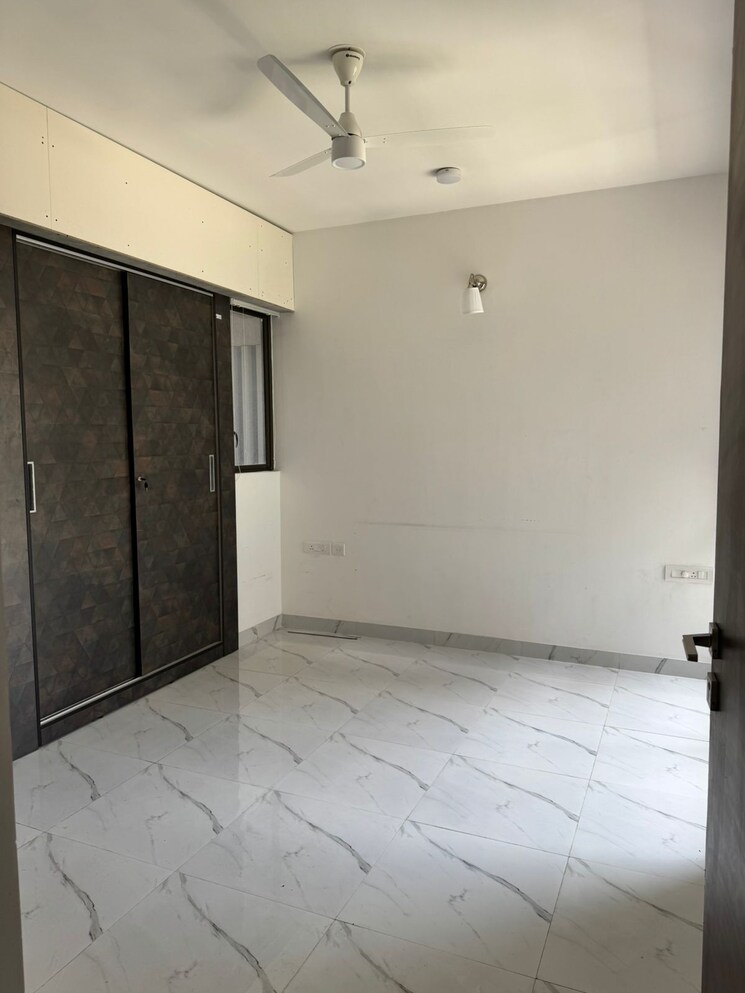 Room, raymond-ten-x-era 2 Bedroom 711 Sq.Ft. Apartment In Pokhran Road No One Thane 8640776