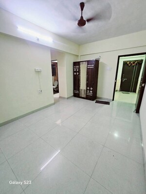 Room in 2 BHK Apartment at Shantee Sunshine Meadows, Naigaon West – for Sale