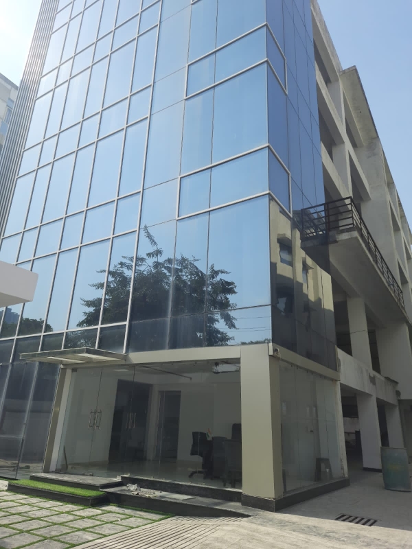 Office Space For Rent in Sector 63