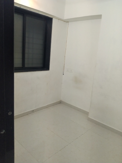 1 BHK + Pooja Room 700 Sq.Ft. Apartment in Nisarg CHS