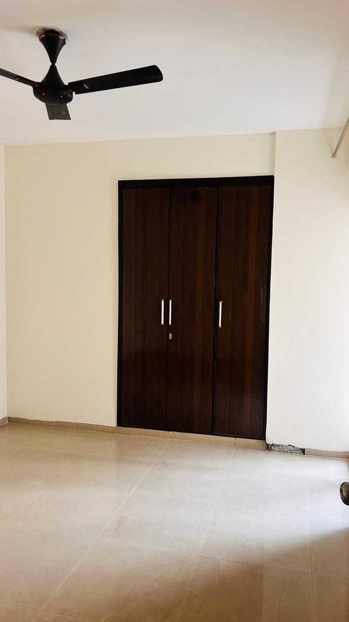 2 BHK Apartment For Sale in Omkar Royal Nest