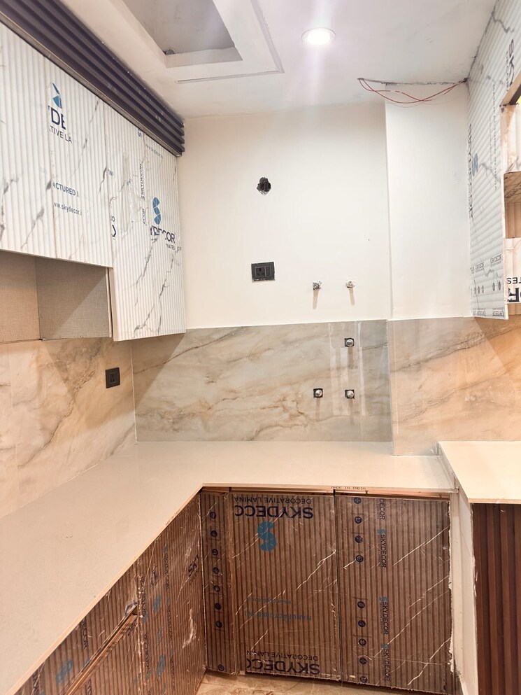 Kitchen, sector 72 2 Bedroom 1050 Sq.Ft. Builder Floor In Sector 72 Noida 8640826