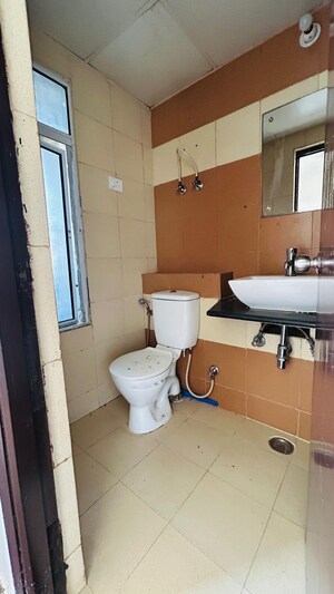 Master Bedroom in 2.5 BHK Apartment at Ajnara Homes Phase 2, Sector 16b Greater Noida – for Sale