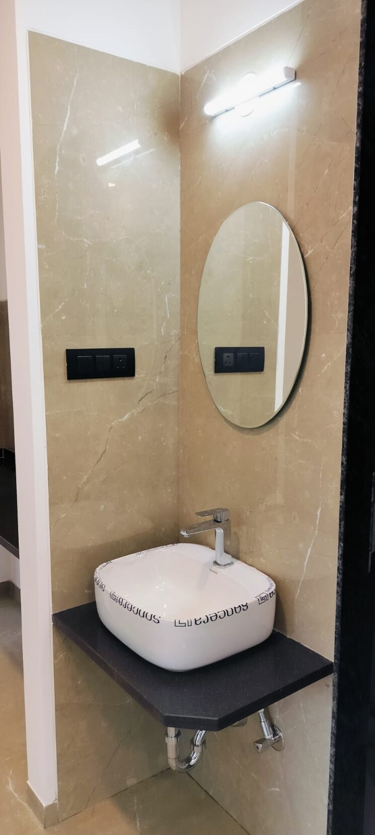 Bathroom, regency-astra 3 Bedroom 1560 Sq.Ft. Apartment In Baner Pune 8640866