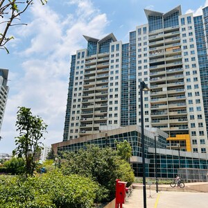 2.5 BHK Apartment – Exterior View View at Amanora Aspire Towerss, Amanora Park Town - for Sale