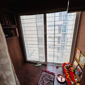 Bedroom in 2.5 BHK Apartment at Amanora Aspire Towerss, Amanora Park Town – for Sale