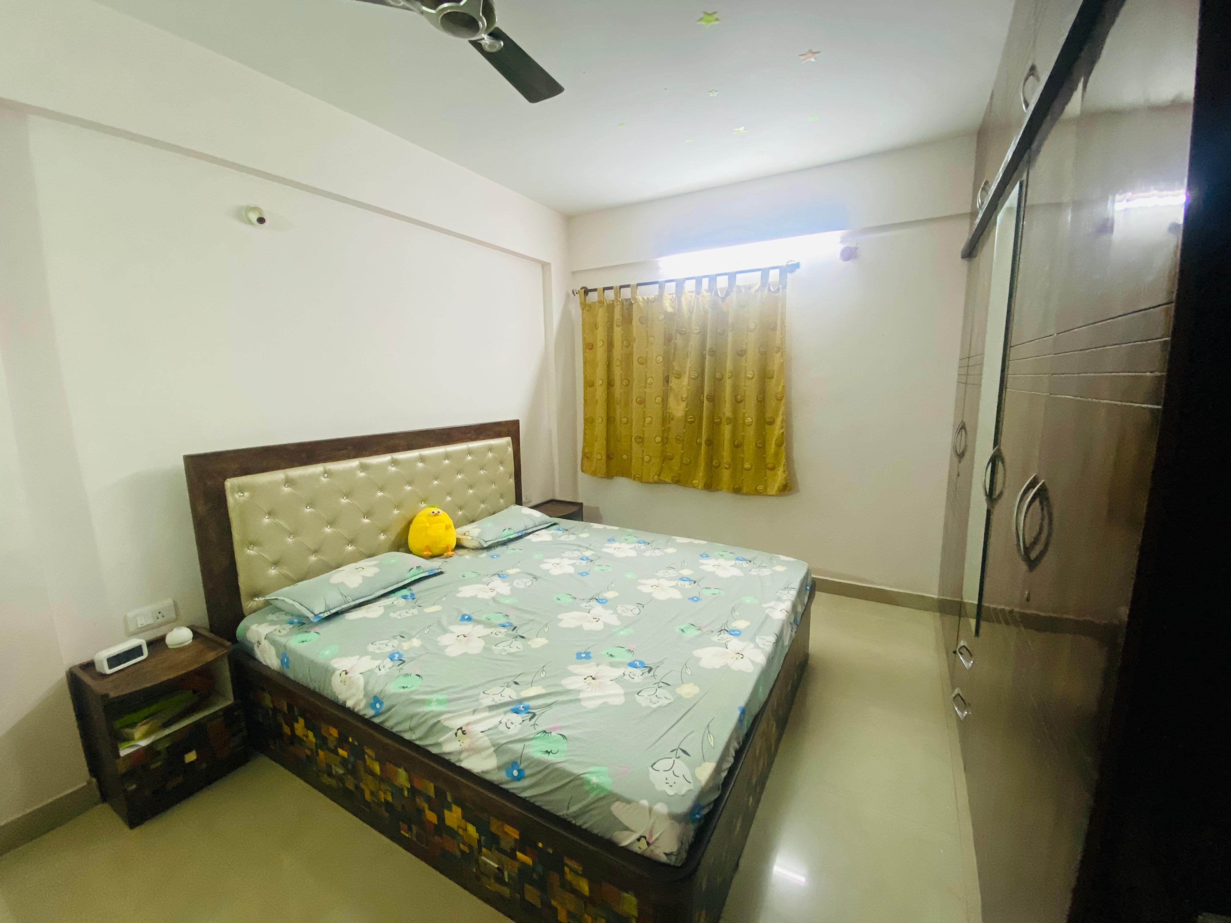 2 BHK Apartment For Rent in Vishnu Priya Parimala Riviera