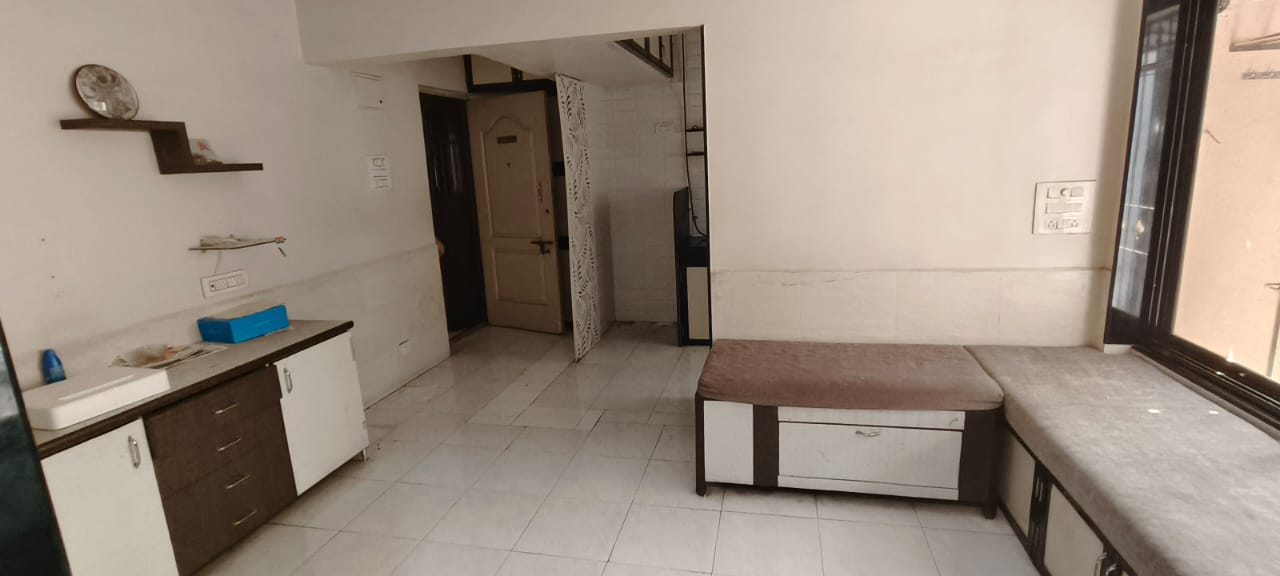 1 BHK + Pooja Room Apartment For Rent in Kashinath CHS