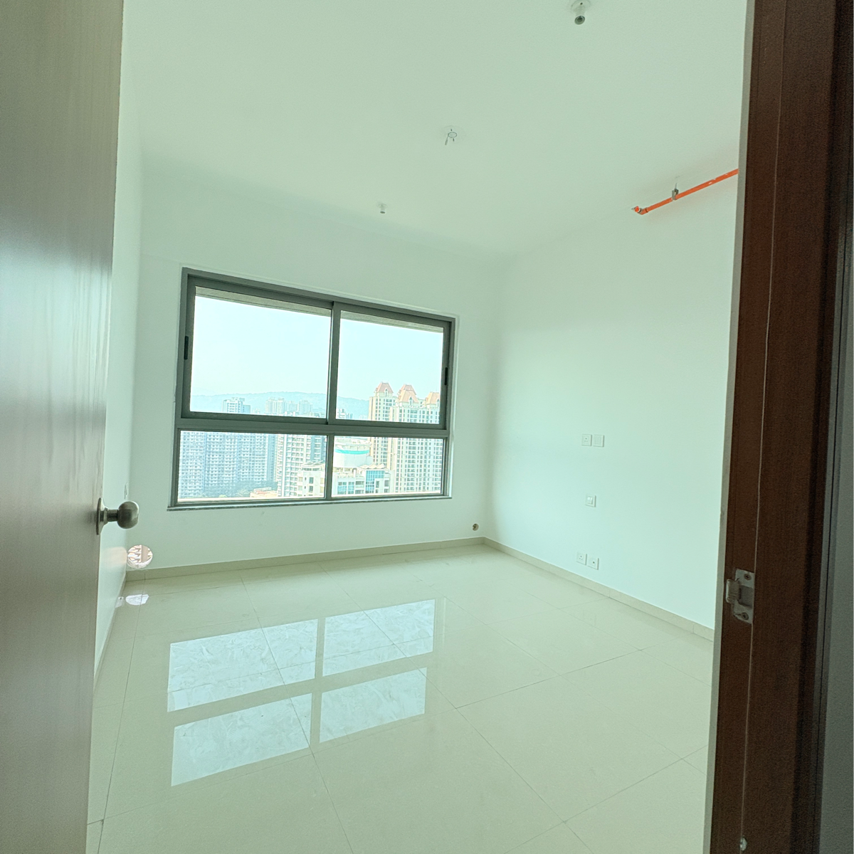 2 BHK + Extra Room Apartment For Rent in Kalpataru Immensa
