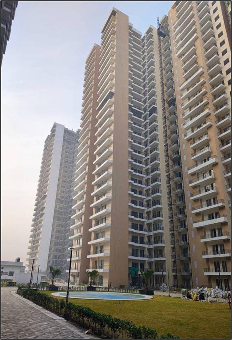 Exterior View, amrapali-crystal-homes 3 Bedroom 1375 Sq.Ft. Apartment In Sector 76 Noida 8640937