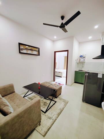Living Room in 1 BHK Builder Floor at Sector 53 – for Rent