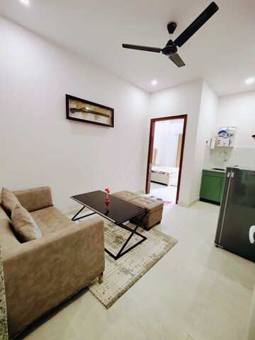 Living Room in 1 BHK Builder Floor at Sector 53 – for Rent