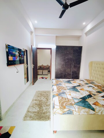 Bedroom in 1 BHK Builder Floor at Sector 53 – for Rent