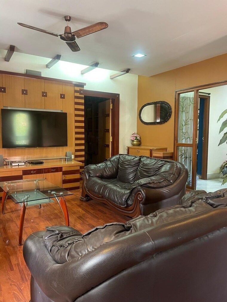 Living Room, aparna-senor-valley-i 3 Bedroom 3750 Sq.Ft. Villa In Jubilee Hills Hyderabad 8640986