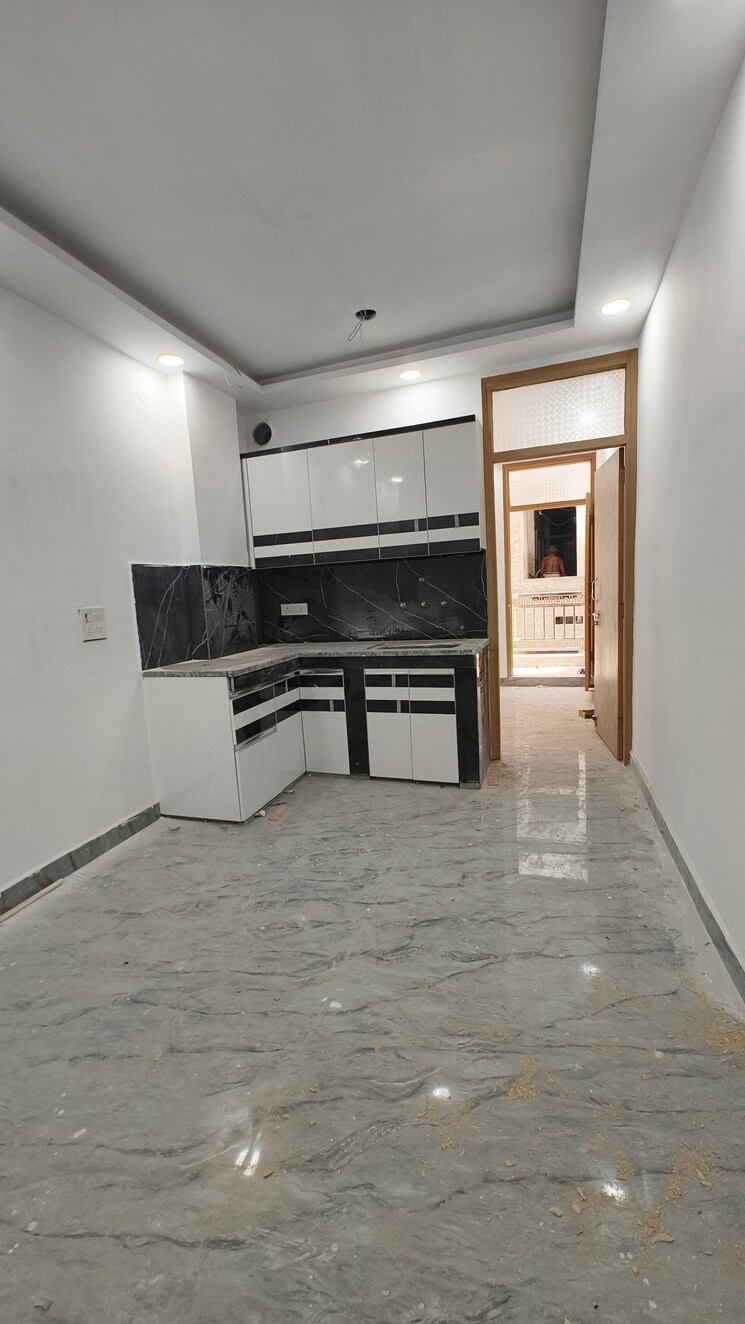  Parking, govindpuri 1 Bedroom 400 Sq.Ft. Builder Floor In Govindpuri Delhi 8640988