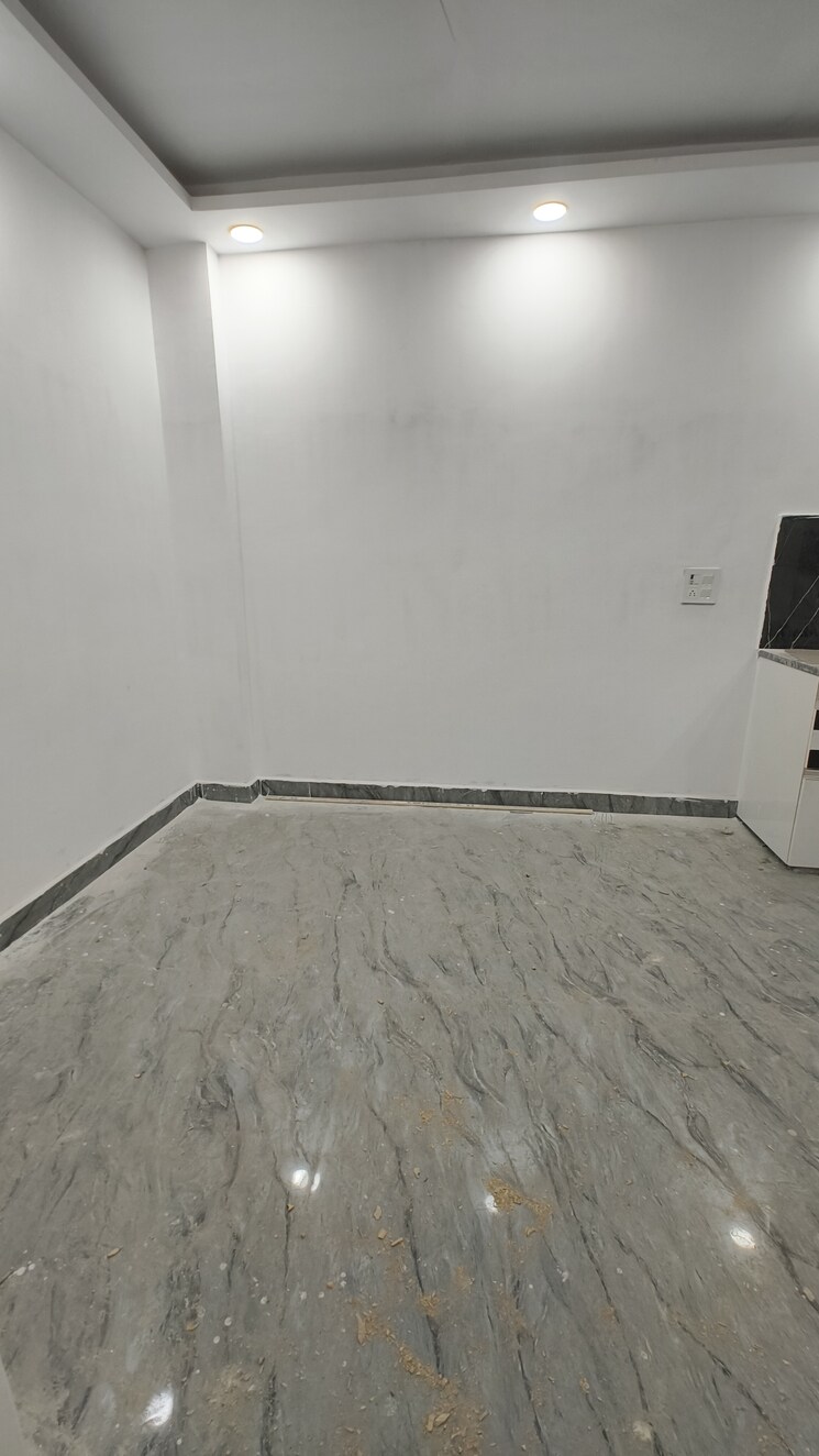 Room, govindpuri 1 Bedroom 400 Sq.Ft. Builder Floor In Govindpuri Delhi 8640988