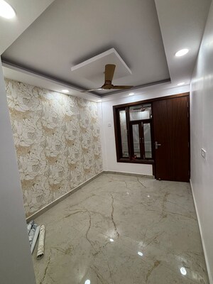Room in 2 BHK Builder Floor at Govindpuri – for Sale