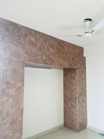 Room in 2 BHK Apartment at Ramada Aalayas, Sector 102 – for Rent