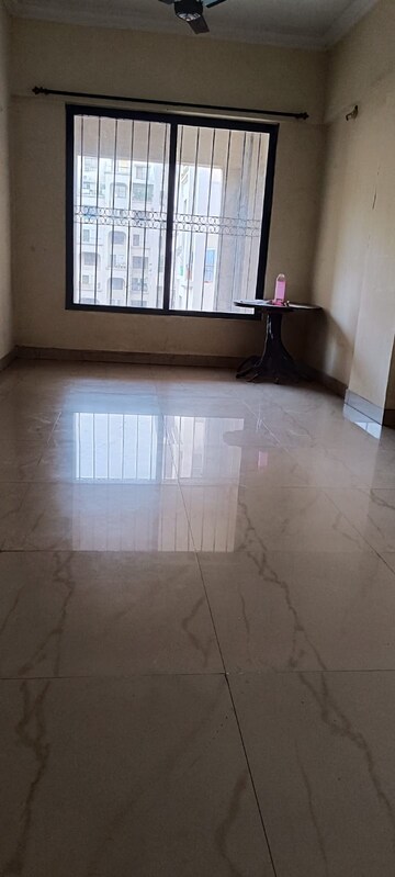 Room in 2 BHK Apartment at Goel Ganga Constella, Kharadi – for Rent