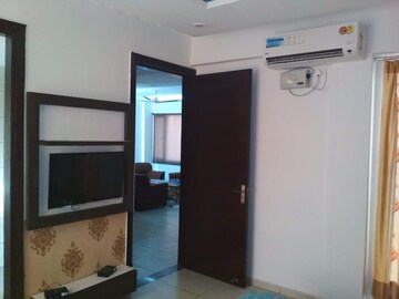 1 BHK Apartment For Rent in Central Town, Vip Road