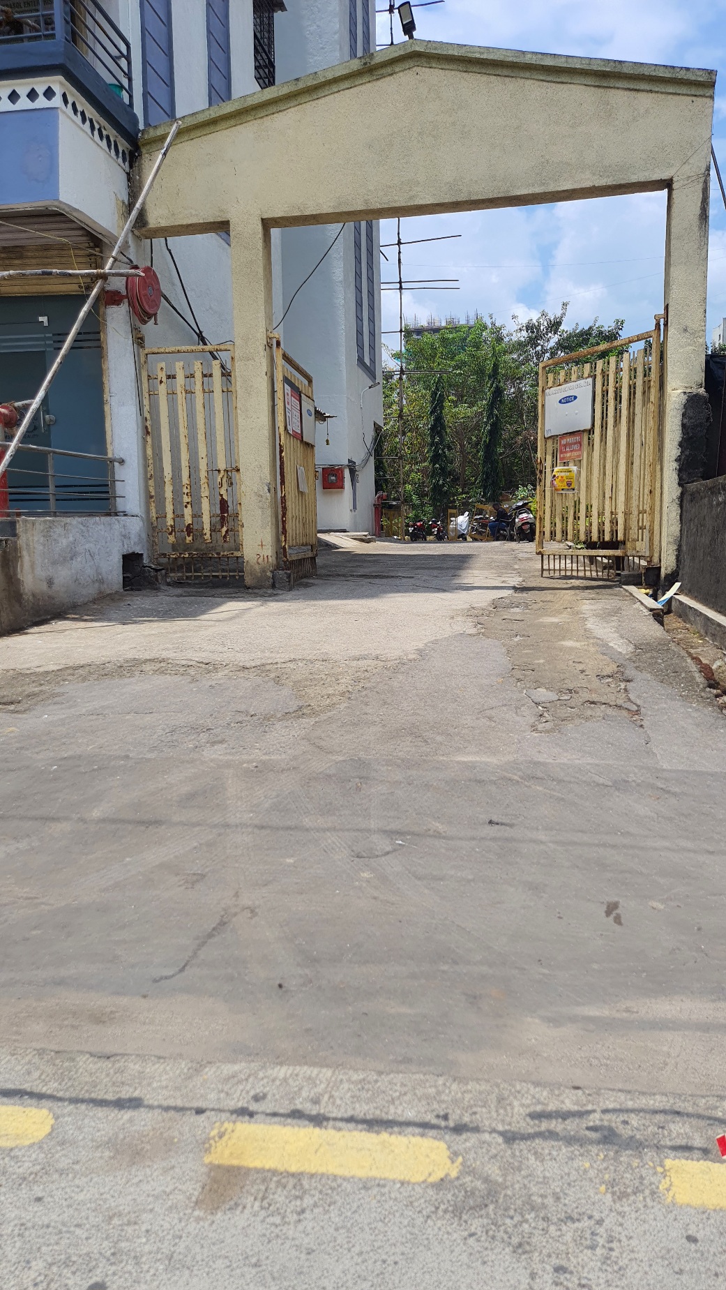 2 BHK Apartment For Sale in Sai Akruti Empire