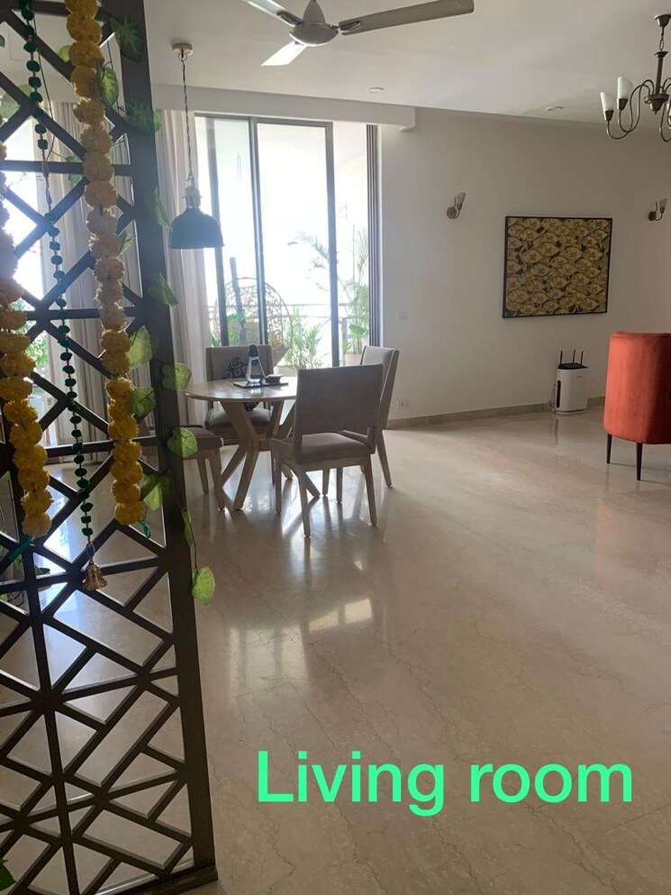 Living Room, unitech-uniworld-resorts-the-residences 5 Bedroom 6880 Sq.Ft. Villa In Sector 33 Gurgaon 8641055
