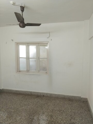 Room in 1 BHK Apartment at Sakore Nagar – for Rent