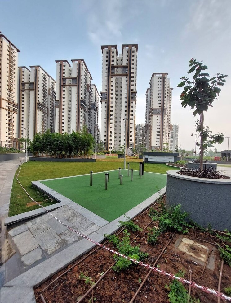 Swimming Pool, aparna-sarovar-zenith 3 Bedroom 2290 Sq.Ft. Apartment In Nallagandla Hyderabad 8641071