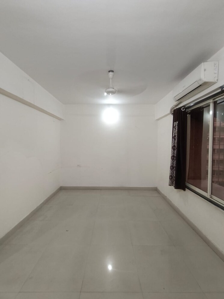 Room, shree-bhagwan-chs 3 Bedroom 1500 Sq.Ft. Apartment In Nerul Navi Mumbai 8641077
