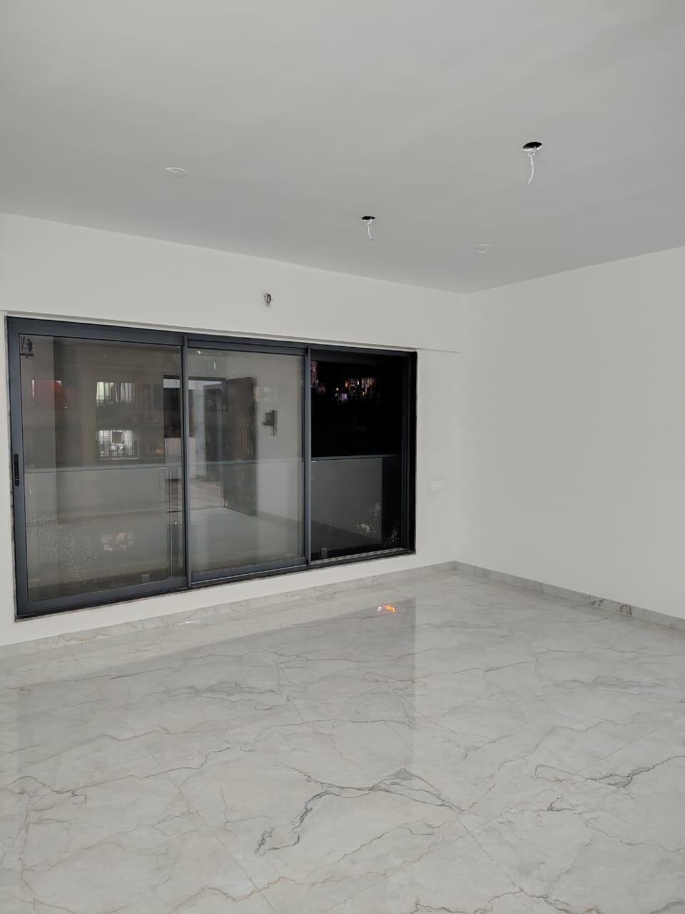 2 BHK + Study Room Apartment For Rent in Monarch Apartment