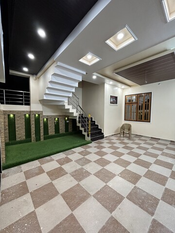 Parking in 3.5 BHK Villa at Krishna Nagar – for Sale