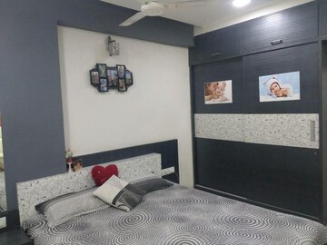 Bedroom in 3 BHK Apartment at Manekbaug – for Rent