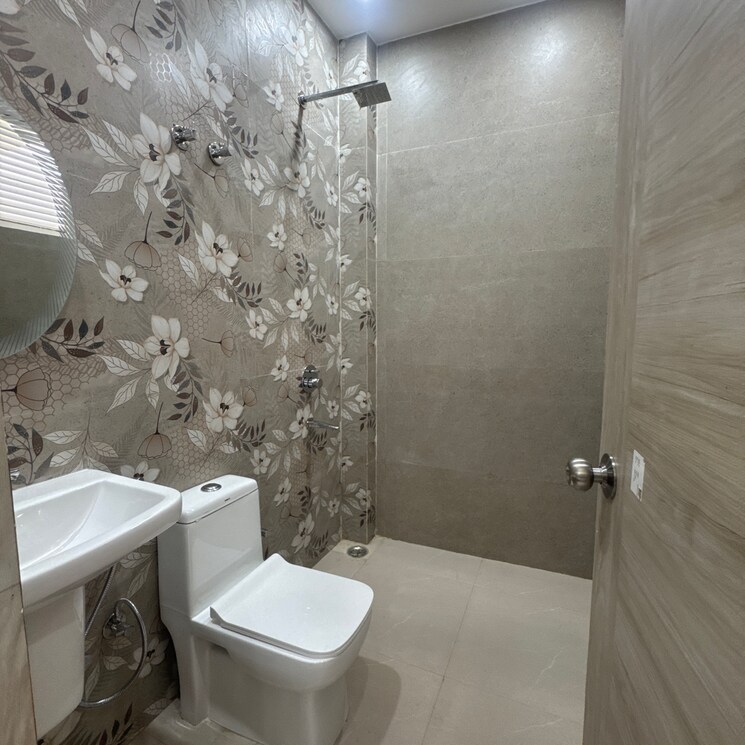 Bathroom, sahastradhara road 4 Bedroom 2250 Sq.Ft. Apartment In Sahastradhara Road Dehradun 8641103