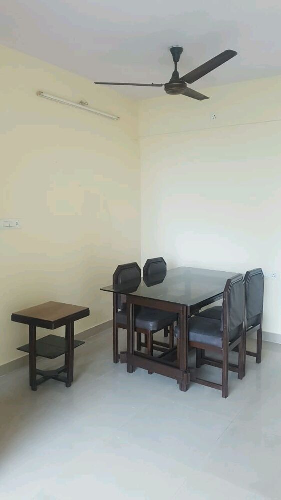 2 BHK + Extra Room Apartment For Rent in Rustomjee Athena