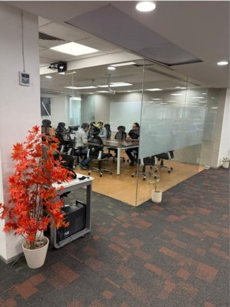  Parking, sector 63 Commercial Office Space 11000 Sq.Ft. In Sector 63 Noida 8641144