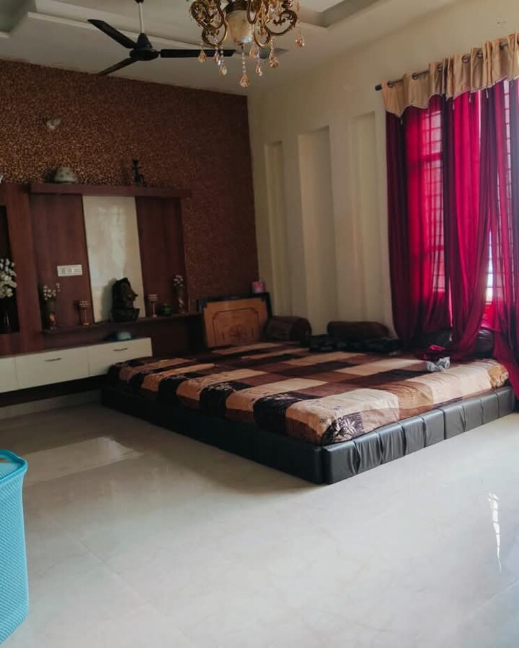 Room, sector 125 4 Bedroom 200 Sq.Yd. Independent House In Sector 125 Mohali 8641156