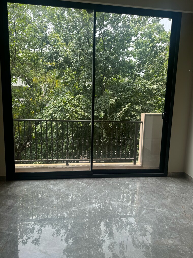 Room, chanakyapuri 3 Bedroom 375 Sq.Yd. Builder Floor In Chanakyapuri Delhi 8641185