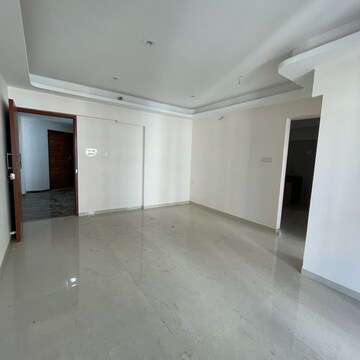 Room in 2 BHK Apartment at Je And Vee Om Trimurti, Dindoshi – for Rent