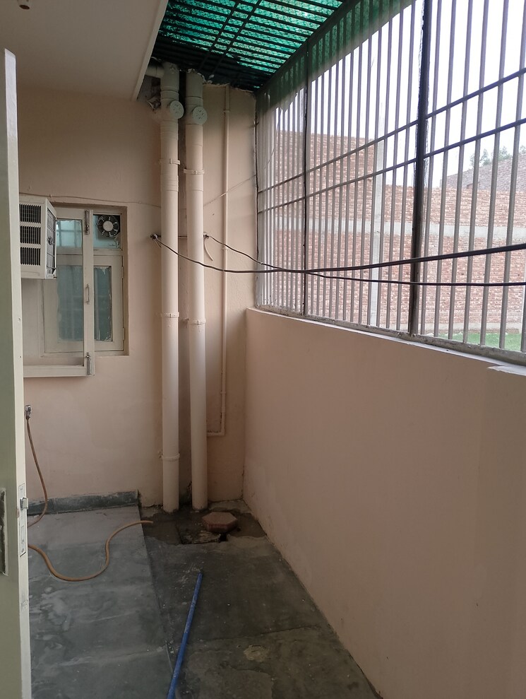 Balcony, wave-prime-floors 2 Bedroom 940 Sq.Ft. Builder Floor In Wave City Ghaziabad 8641249